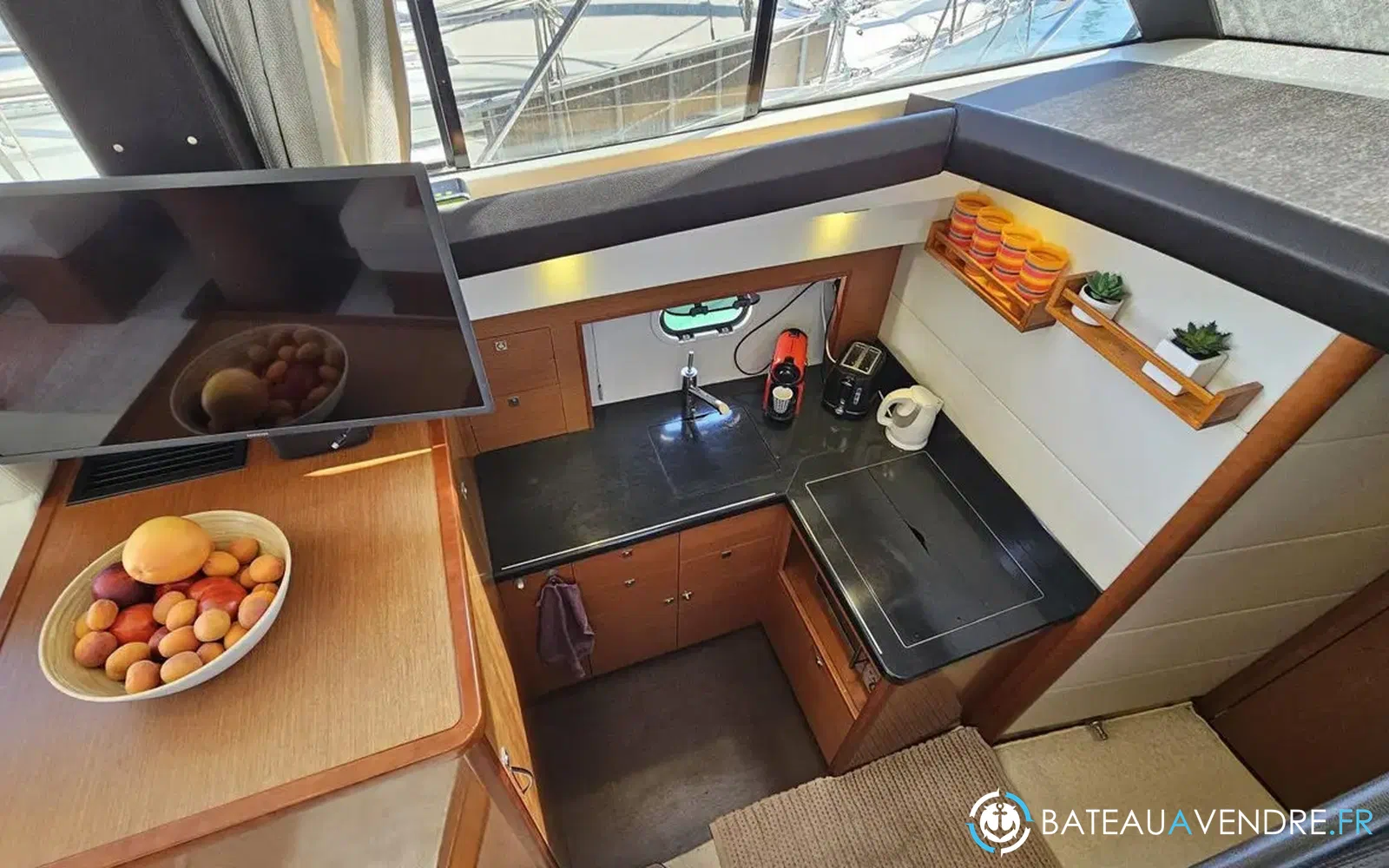 slider 9 Prestige Yachts 400