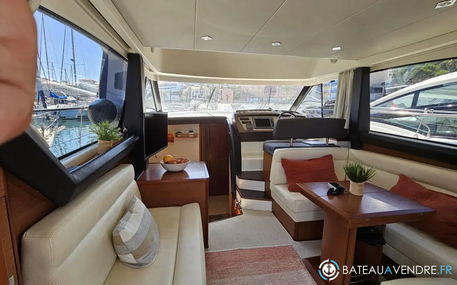 slider 5 Prestige Yachts 400