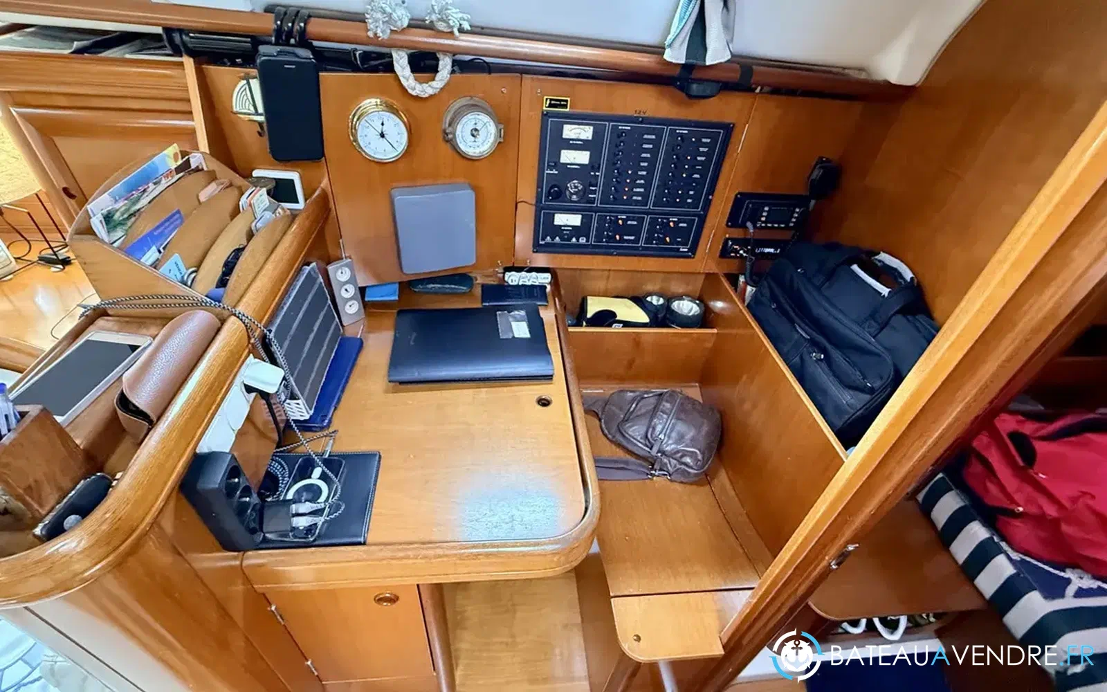 slider 24 Beneteau Oceanis 411 Clipper