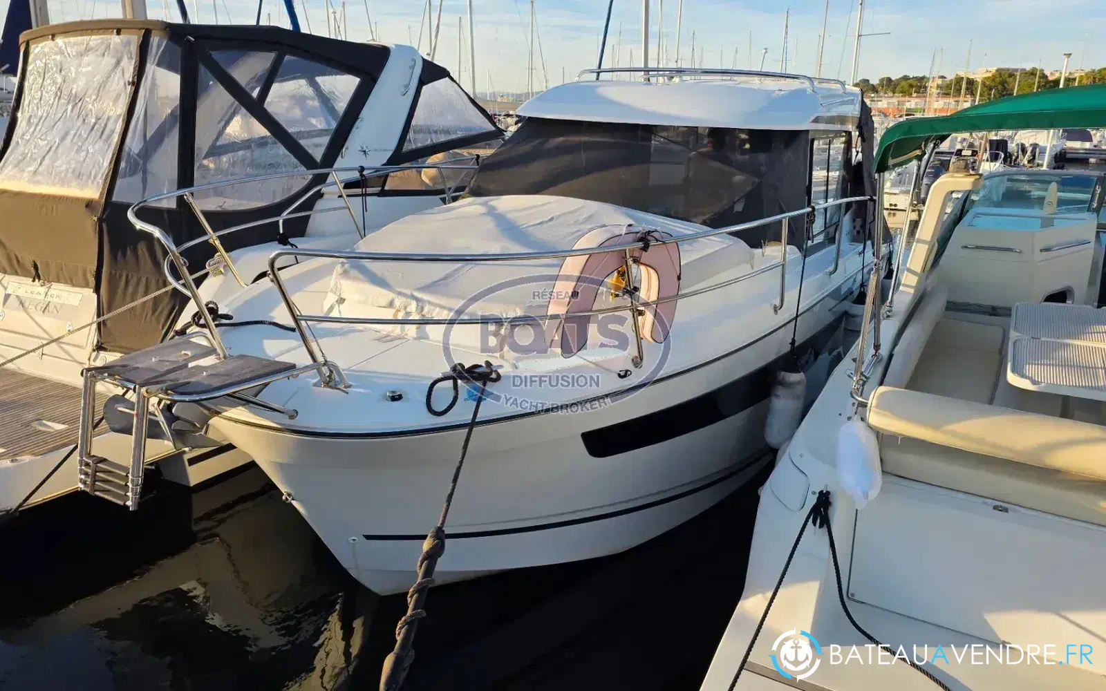 slider 1 Jeanneau Merry Fisher 895