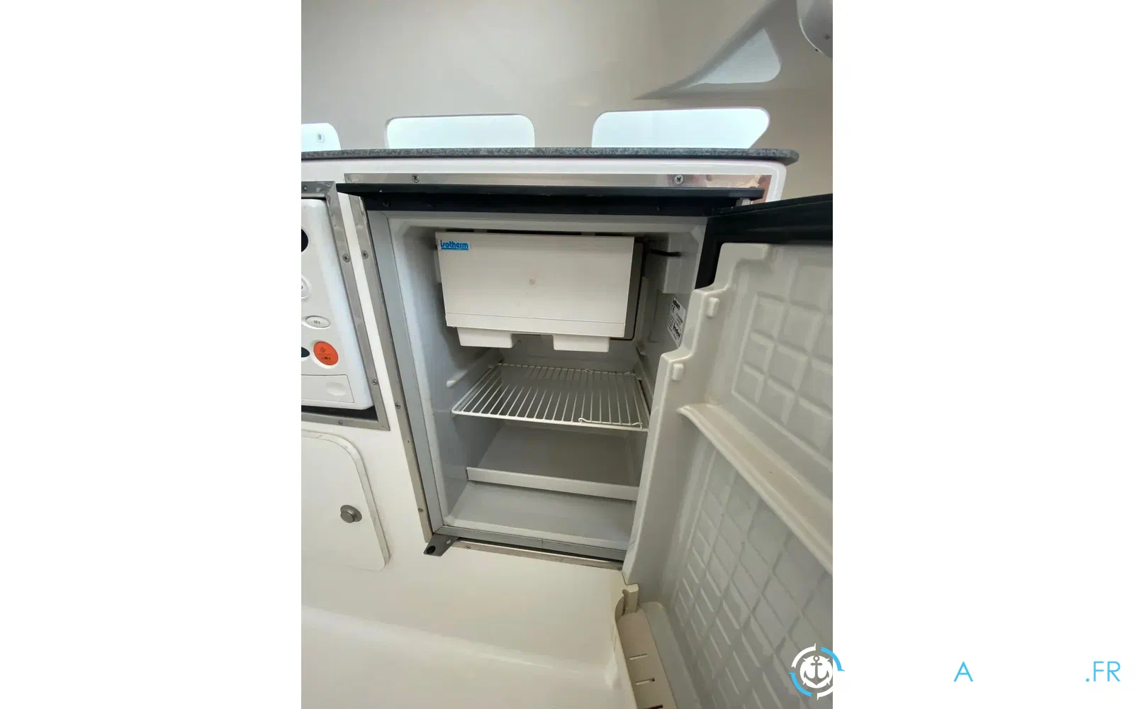 slider 13 Kelt White Shark 285