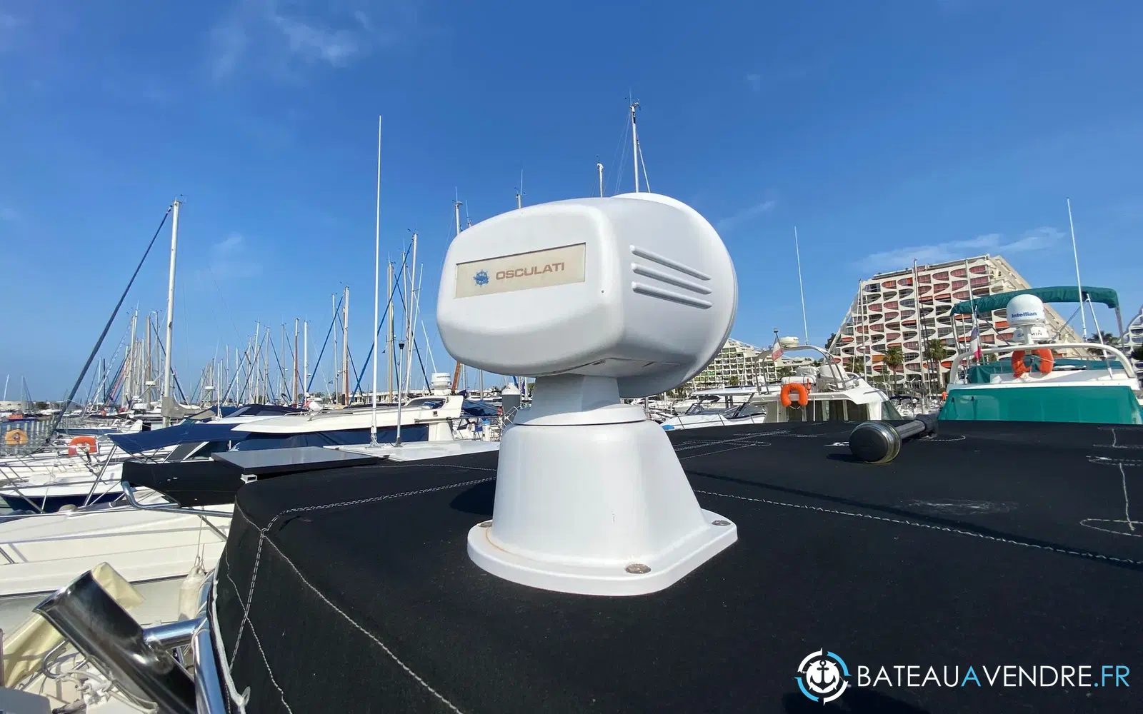 slider 29 Kelt White Shark 285