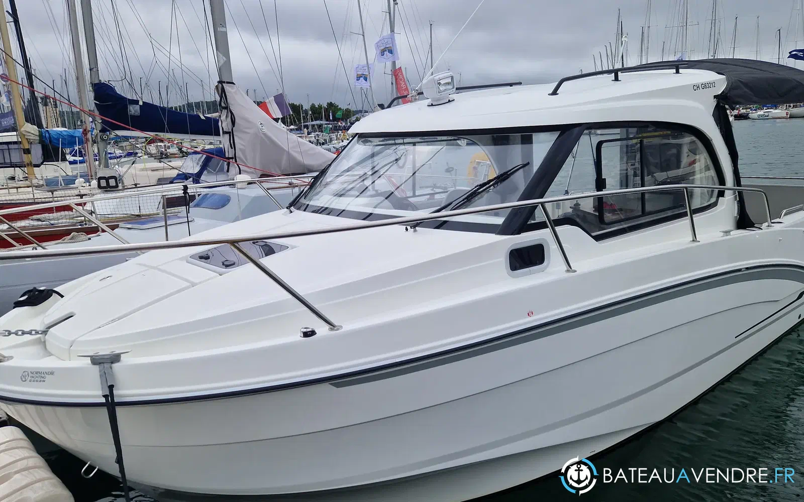 slider 3 Beneteau Antares 8 OB V2