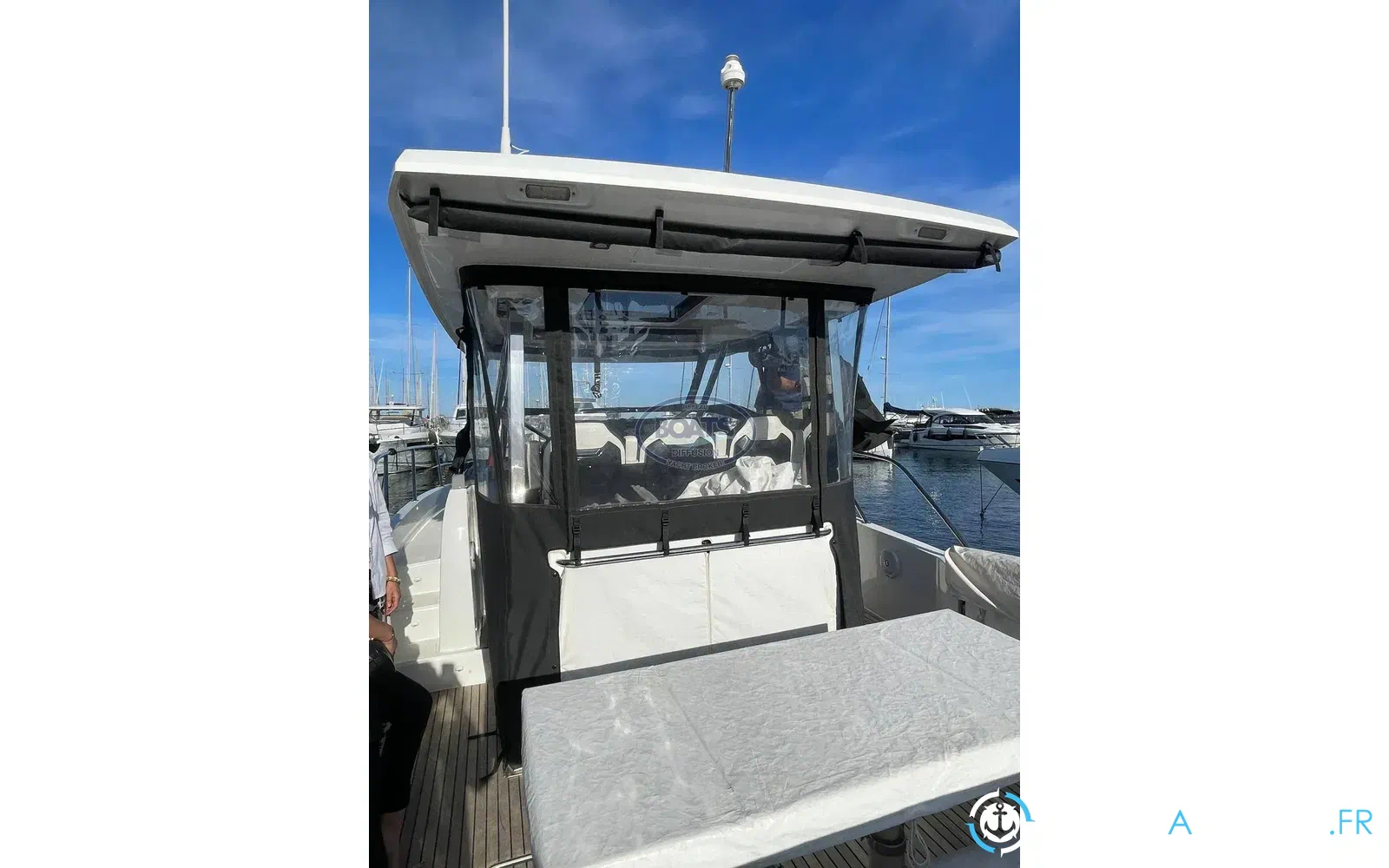 slider 4 Jeanneau Cap Camarat 10.5 WA