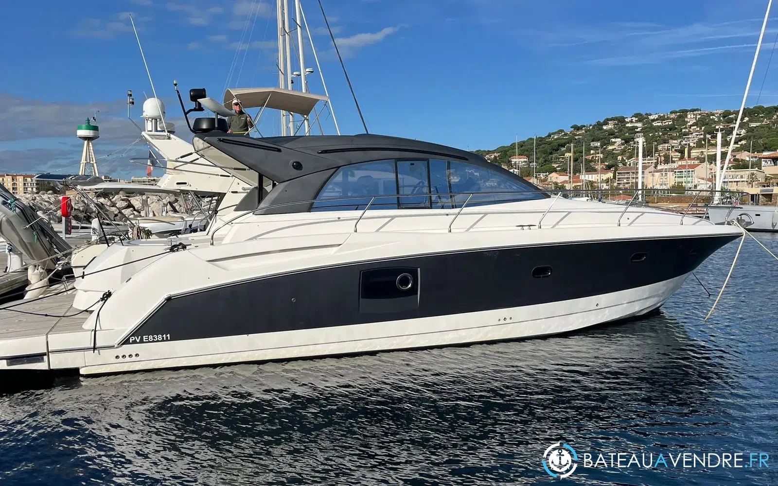 slider 0 Prestige Yachts 42 Sportop