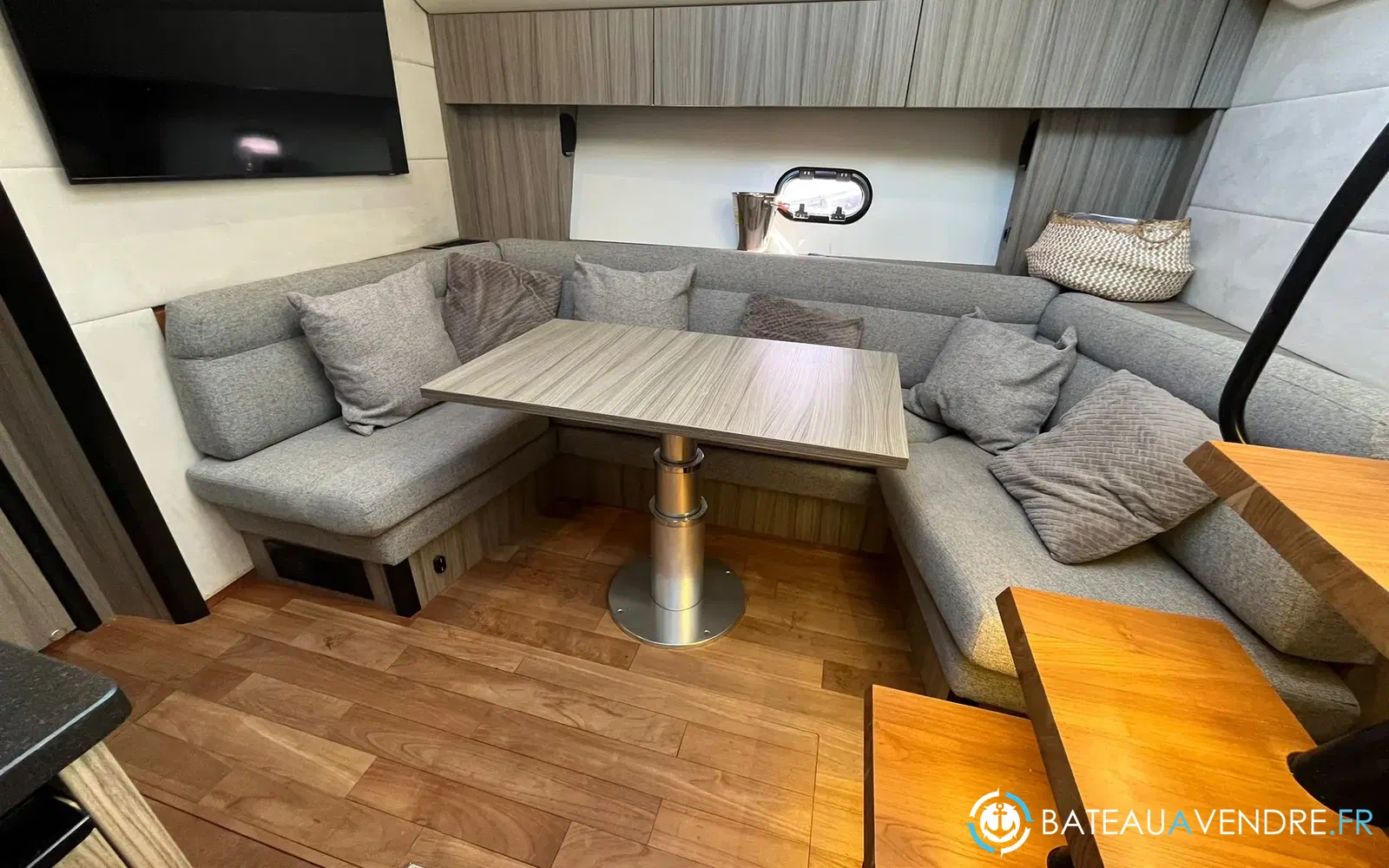 slider 13 Prestige Yachts 42 Sportop