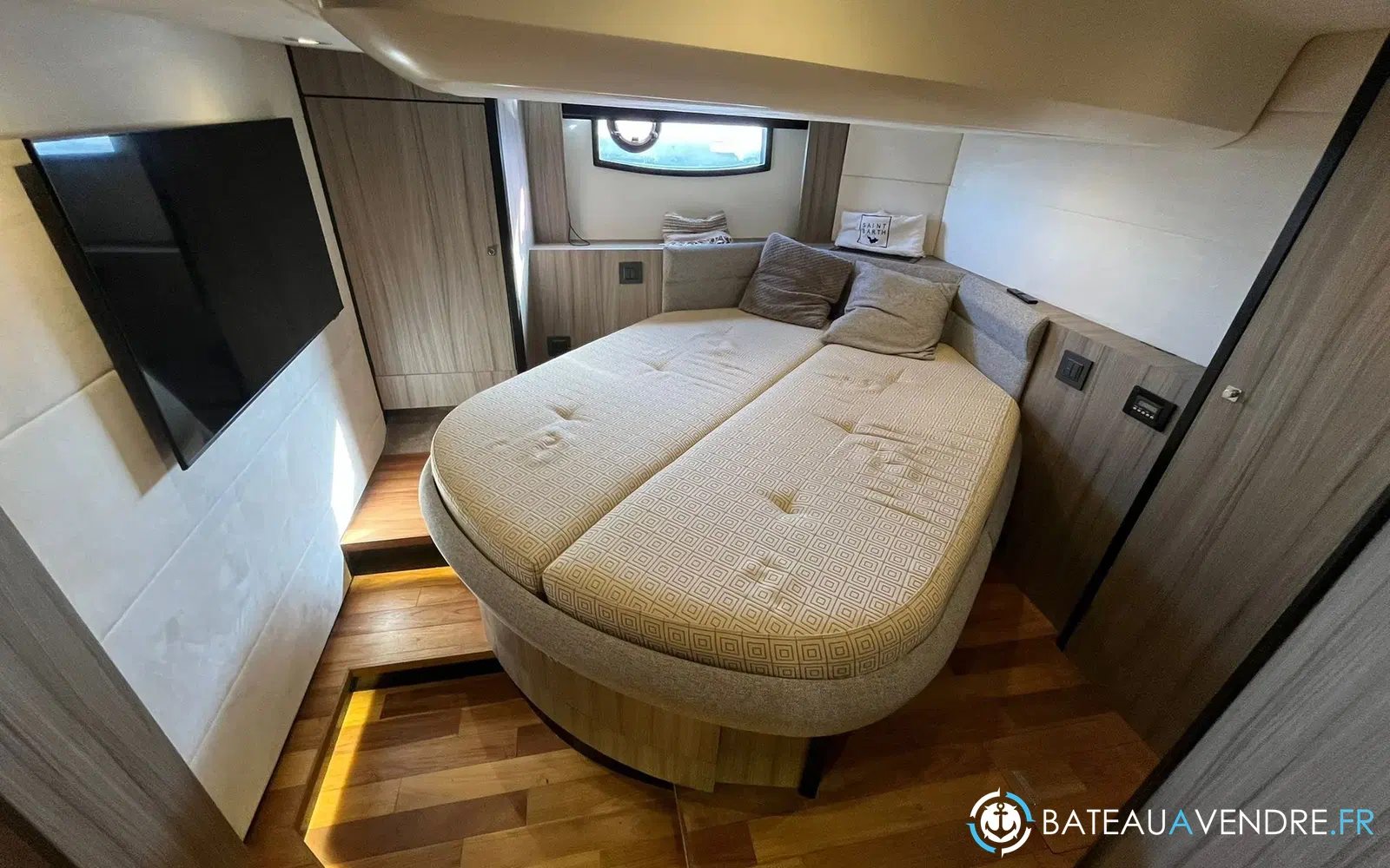 slider 17 Prestige Yachts 42 Sportop
