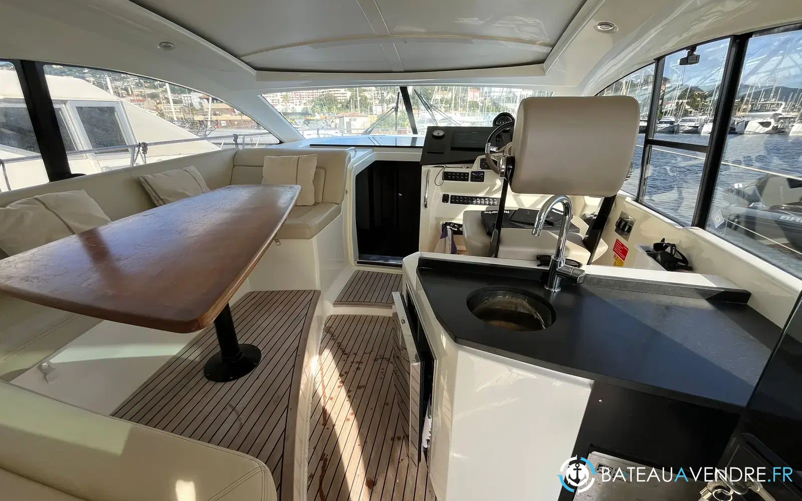 slider 5 Prestige Yachts 42 Sportop