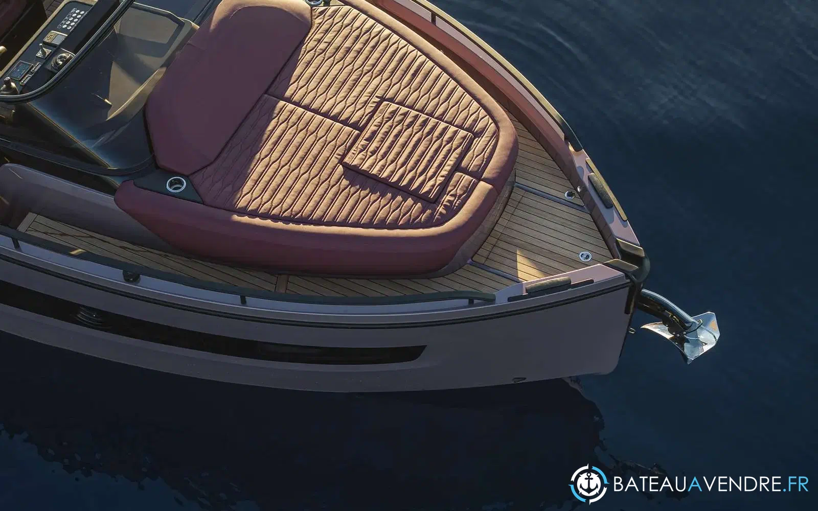 slider 2 Cranchi A32 Luxury Tender