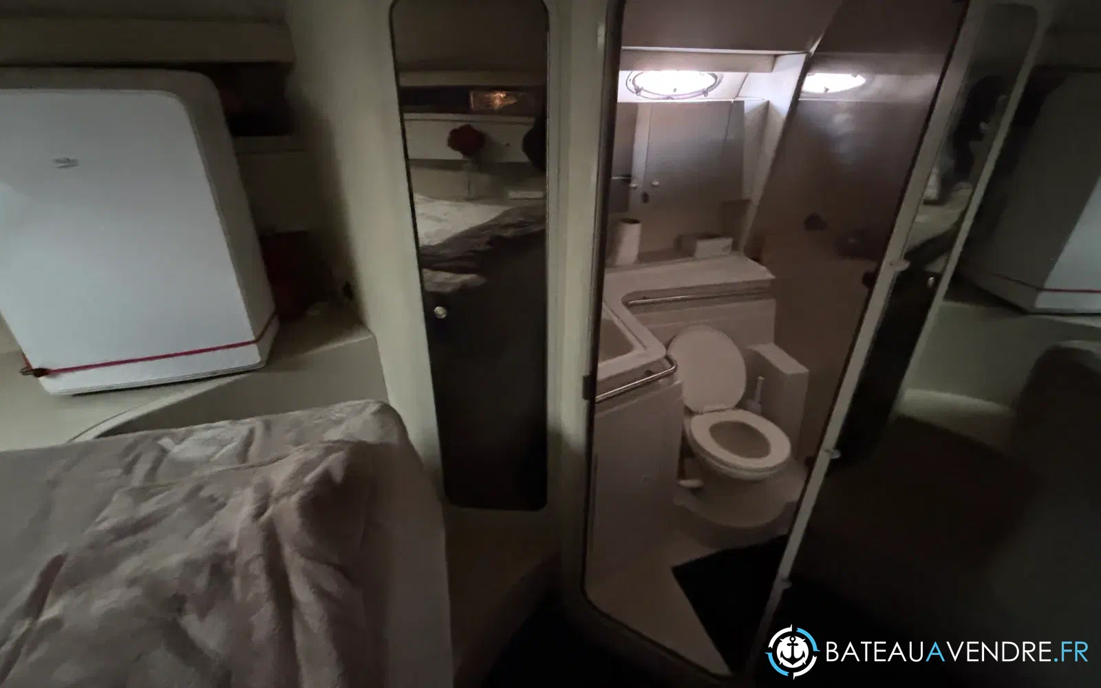 slider 43 Cruisers Yachts 4270 Esprit