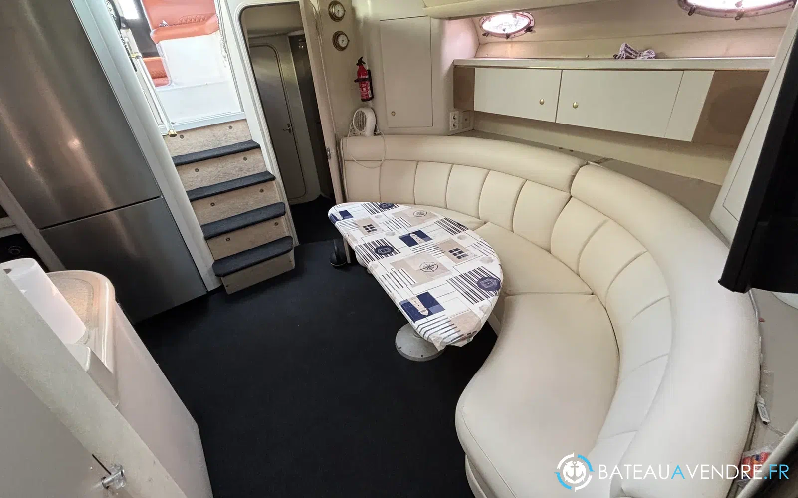 slider 45 Cruisers Yachts 4270 Esprit