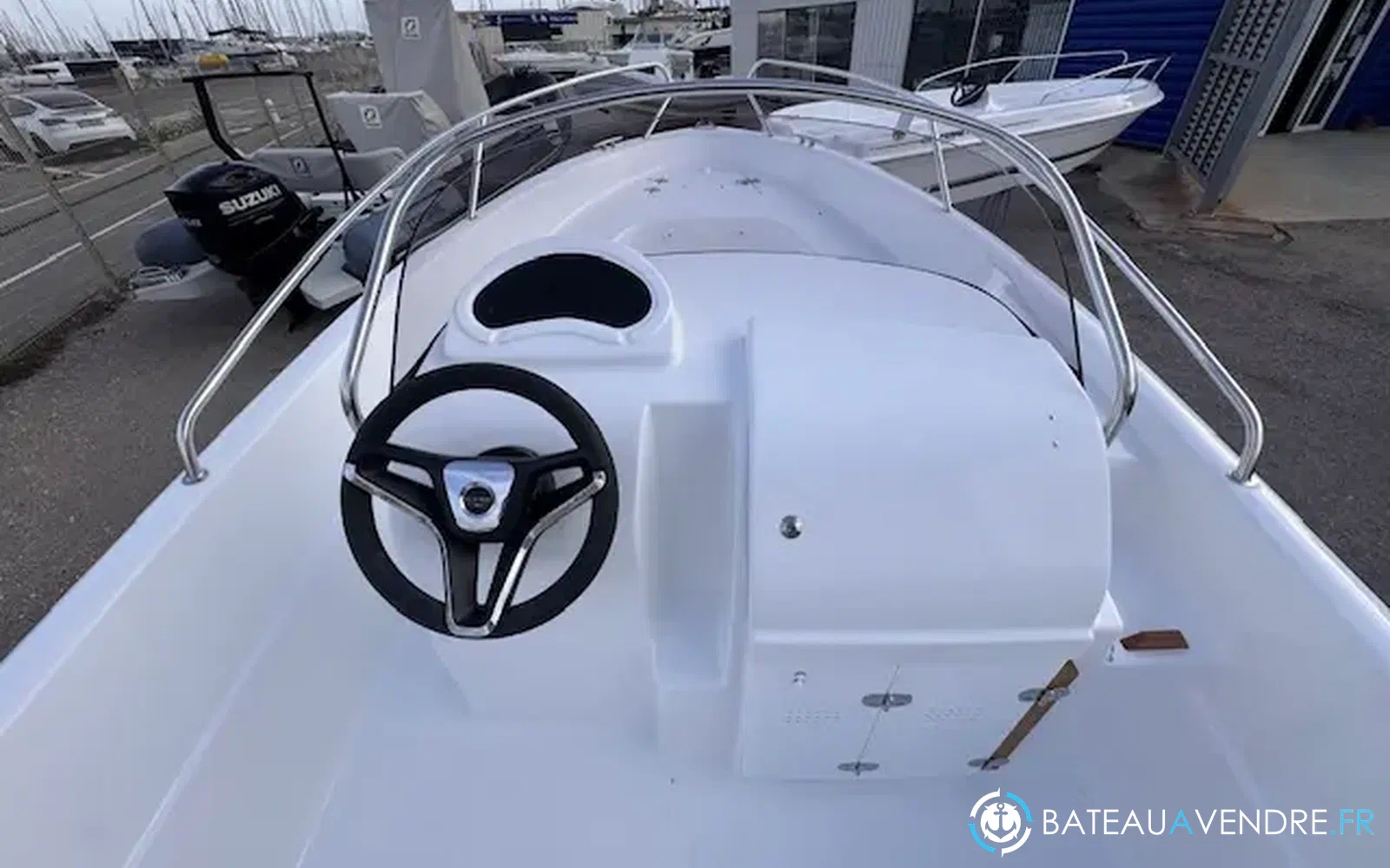 slider 6 B2 Marine Cap Ferret 522 Open