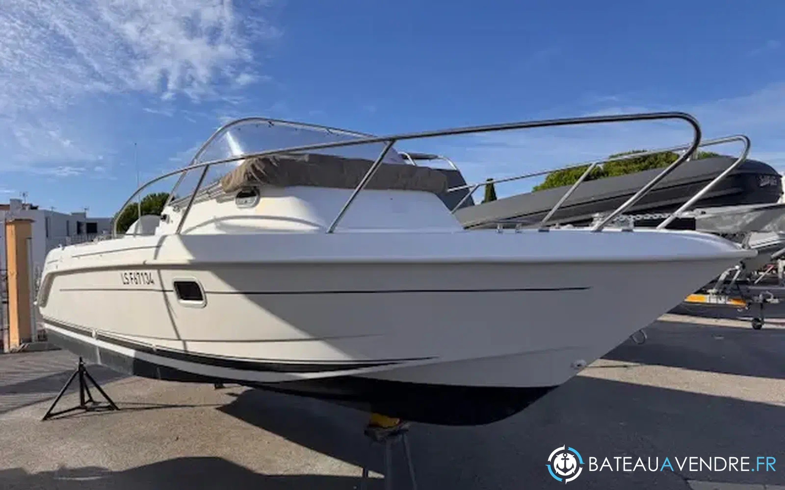 slider 0 B2 Marine Cap Ferret 652 Cabin Cruiser