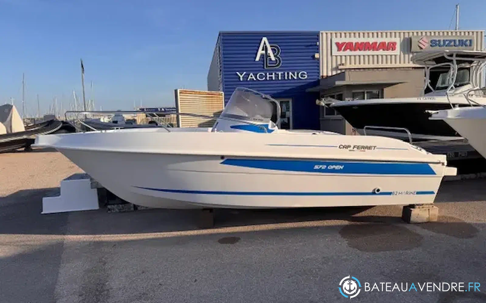 slider 0 B2 Marine Cap Ferret 572 Open