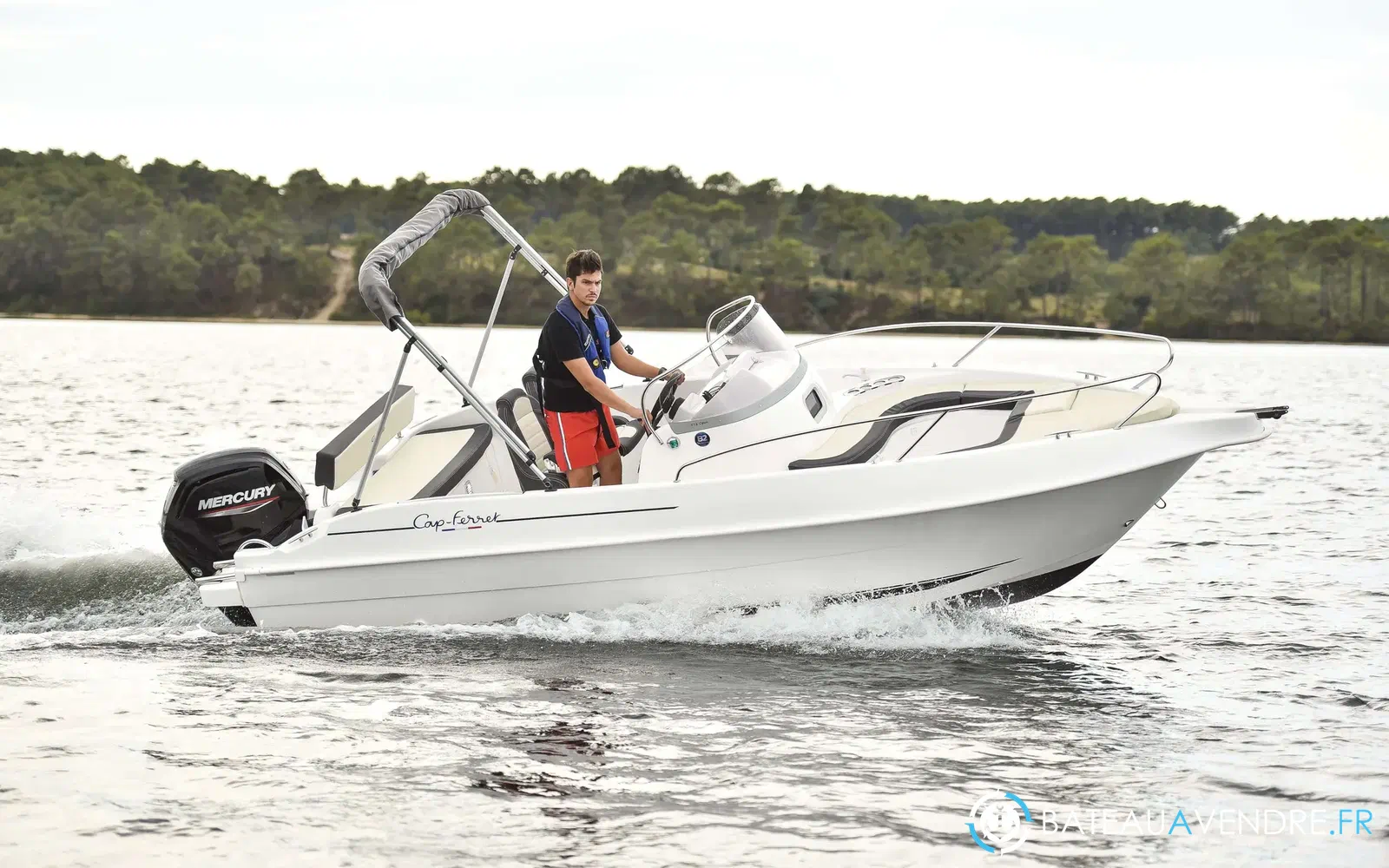slider 1 B2 Marine Cap Ferret 572 Open