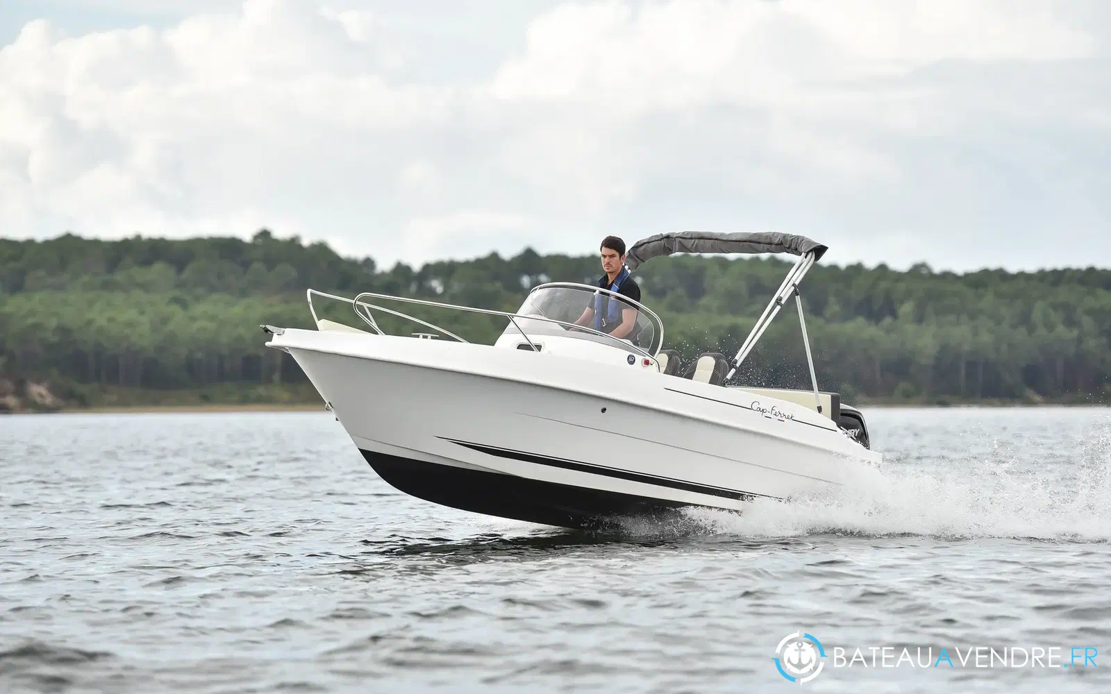 slider 2 B2 Marine Cap Ferret 572 Open