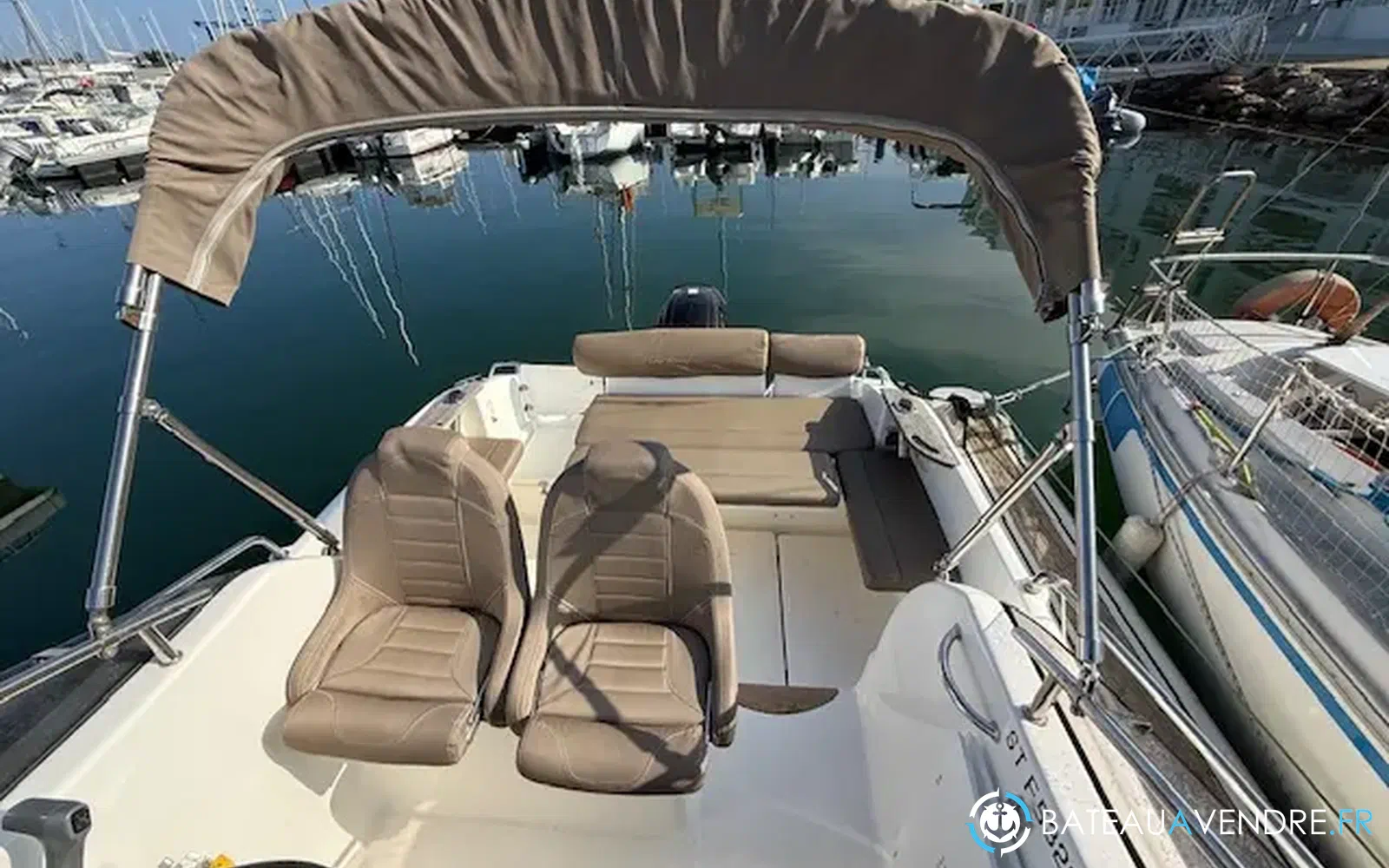 slider 9 B2 Marine Cap Ferret 752 DC