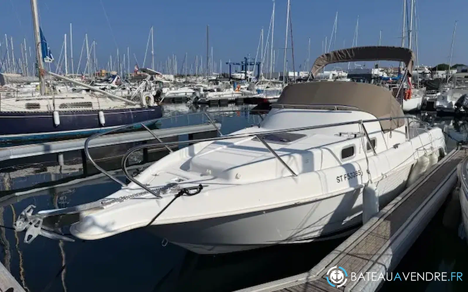 slider 1 B2 Marine Cap Ferret 752 DC