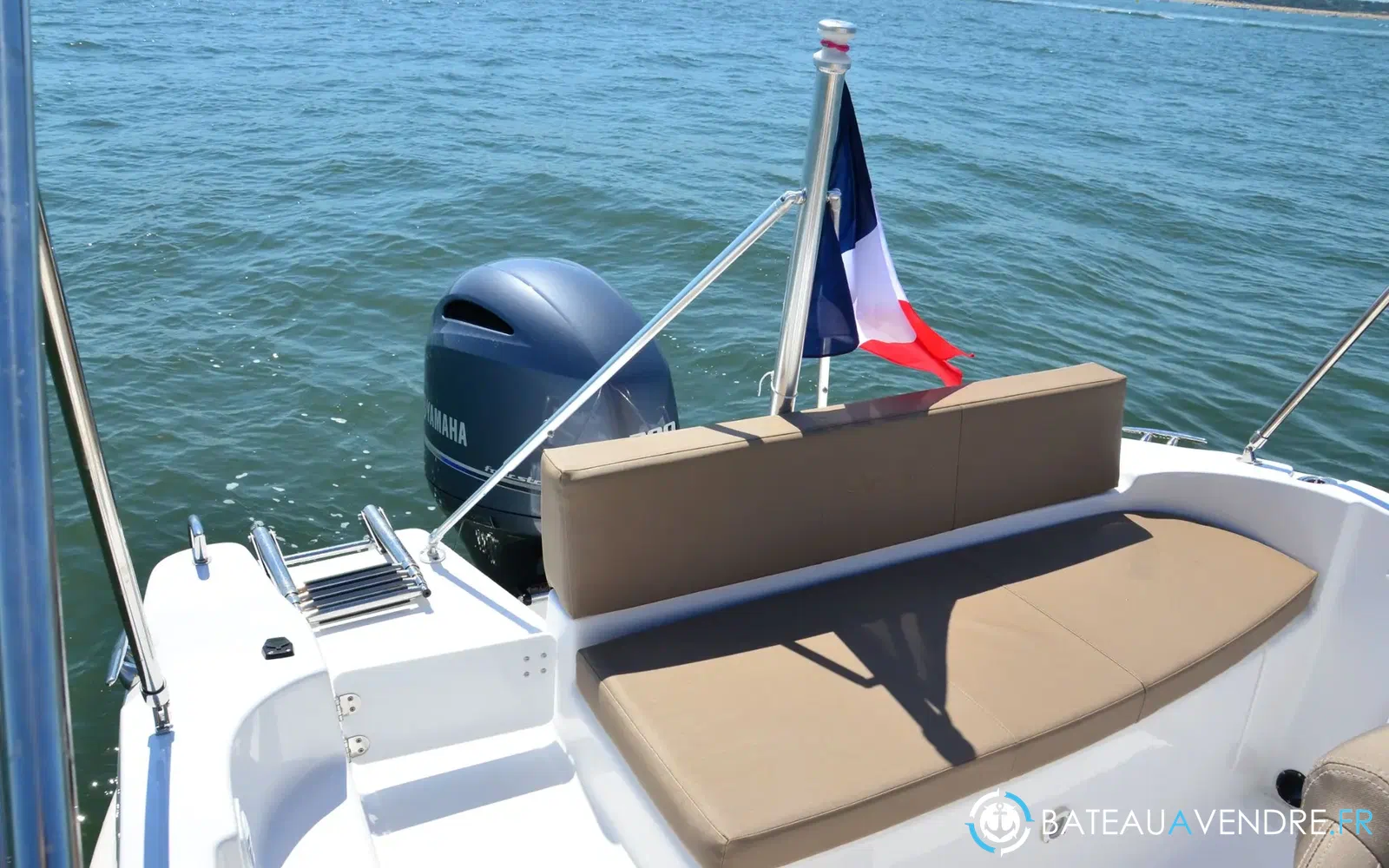 slider 5 B2 Marine Cap Ferret 702 Open