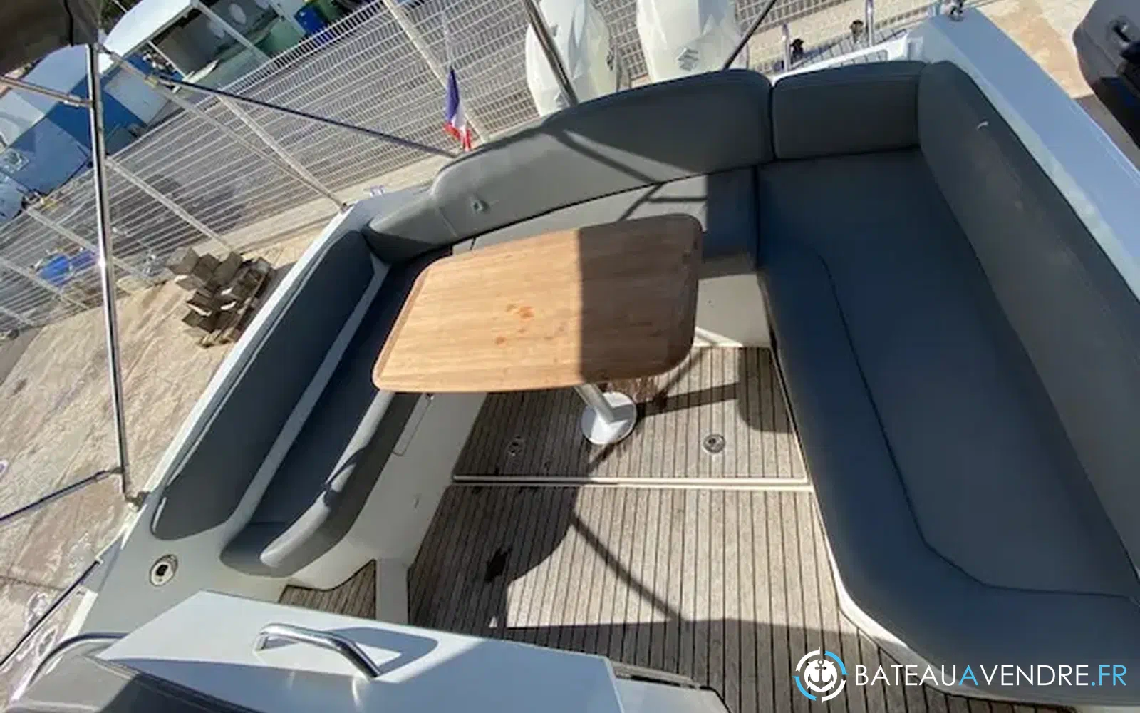 slider 6 Beneteau Flyer 850 Sun Deck