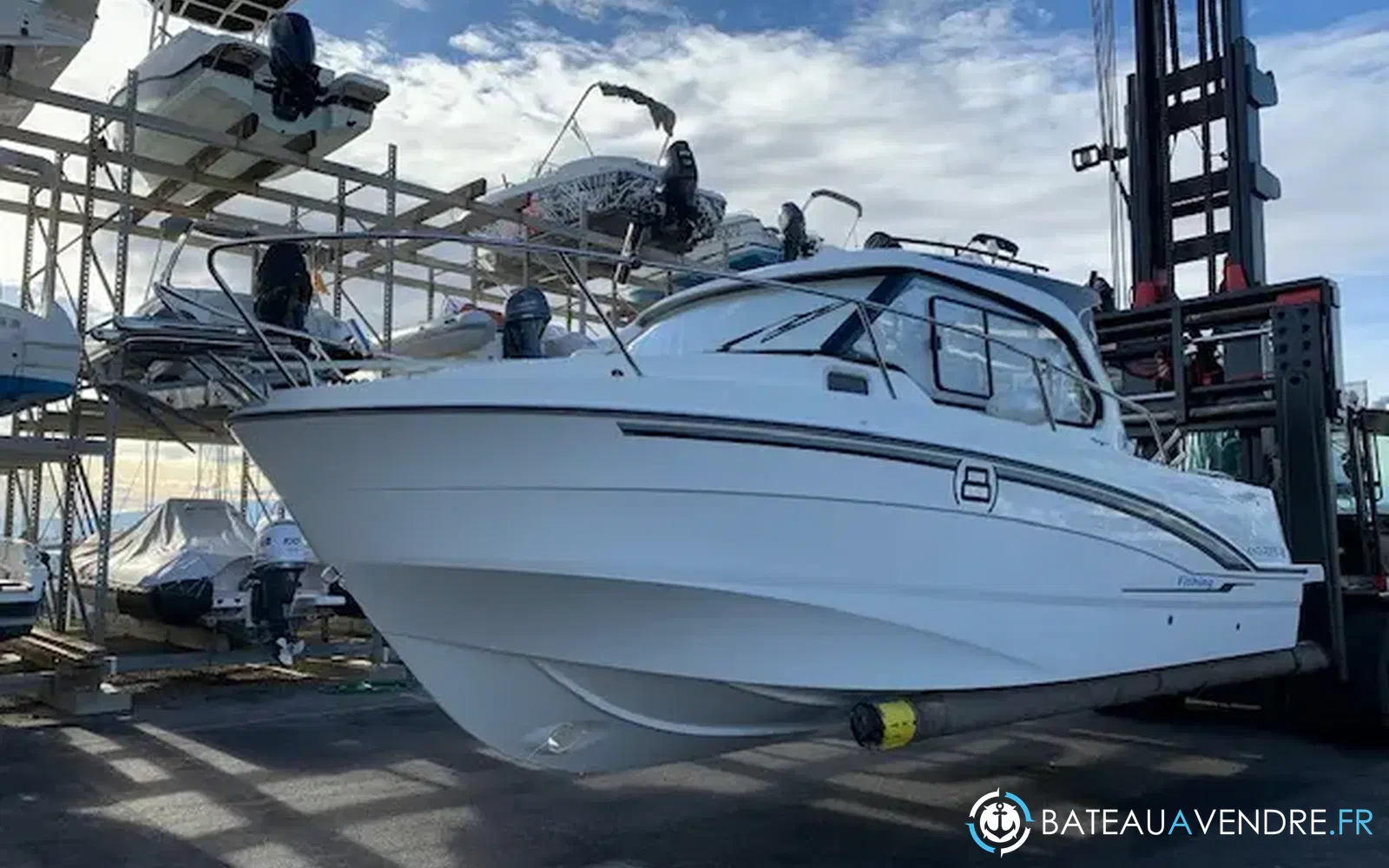 slider 0 Beneteau Antares 8 OB V2