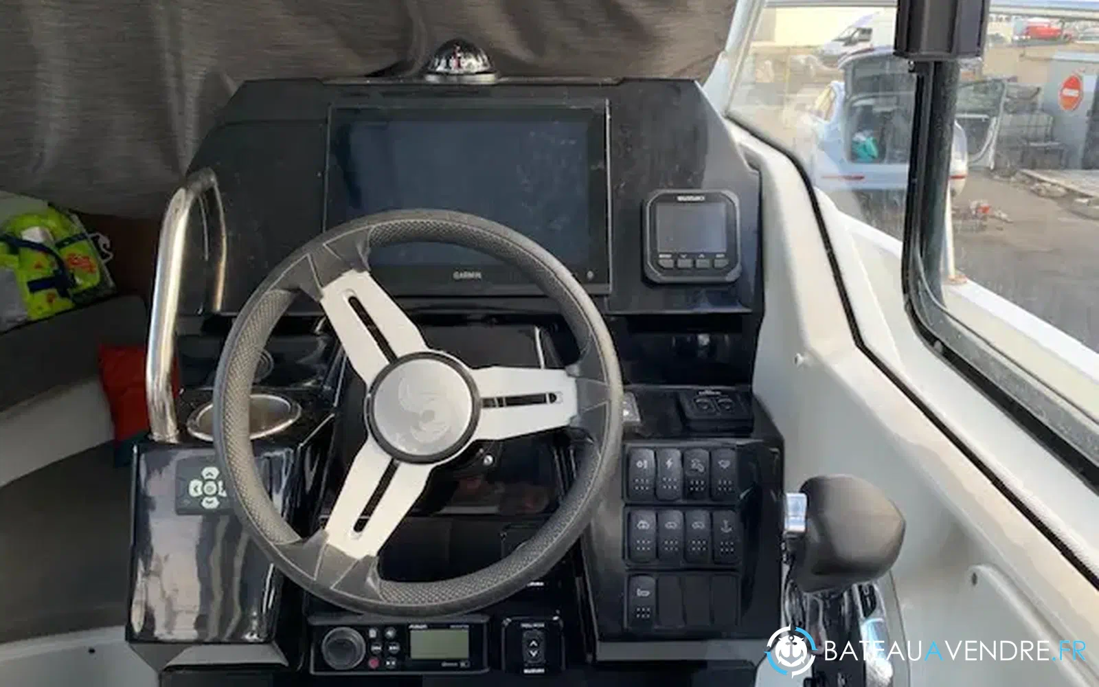 slider 11 Beneteau Antares 8 OB V2