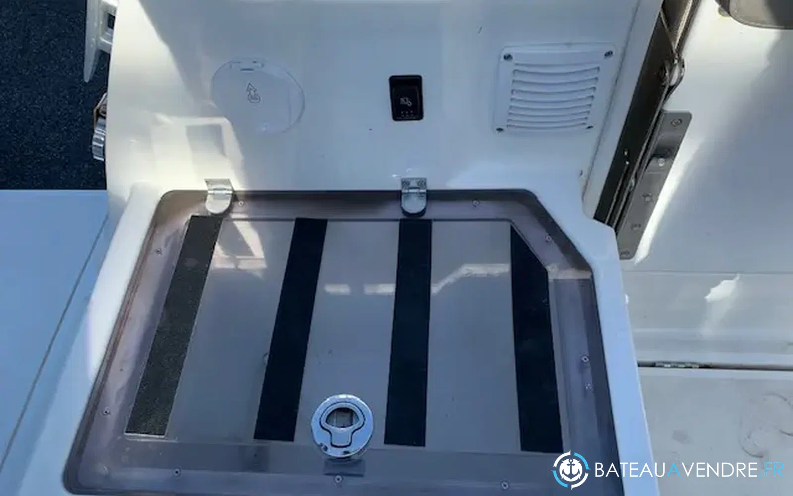 slider 16 Beneteau Antares 8 OB V2