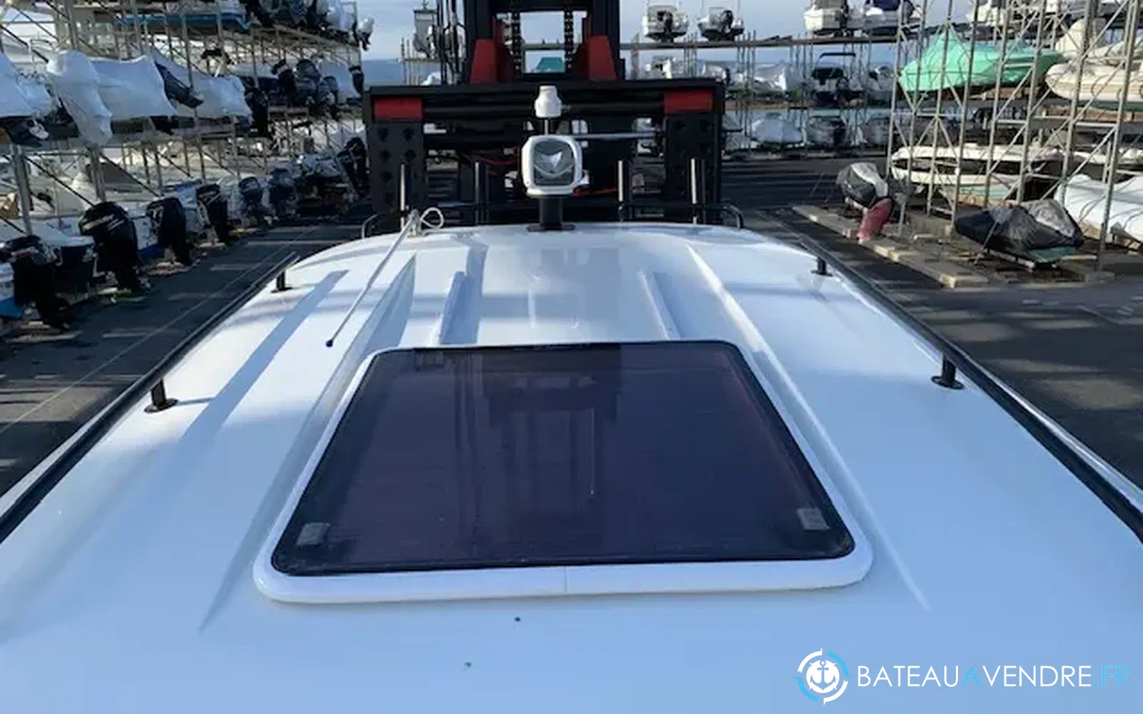 slider 19 Beneteau Antares 8 OB V2