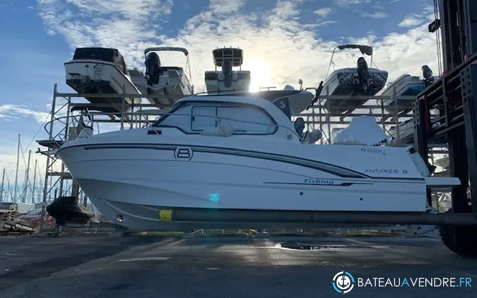 slider 2 Beneteau Antares 8 OB V2