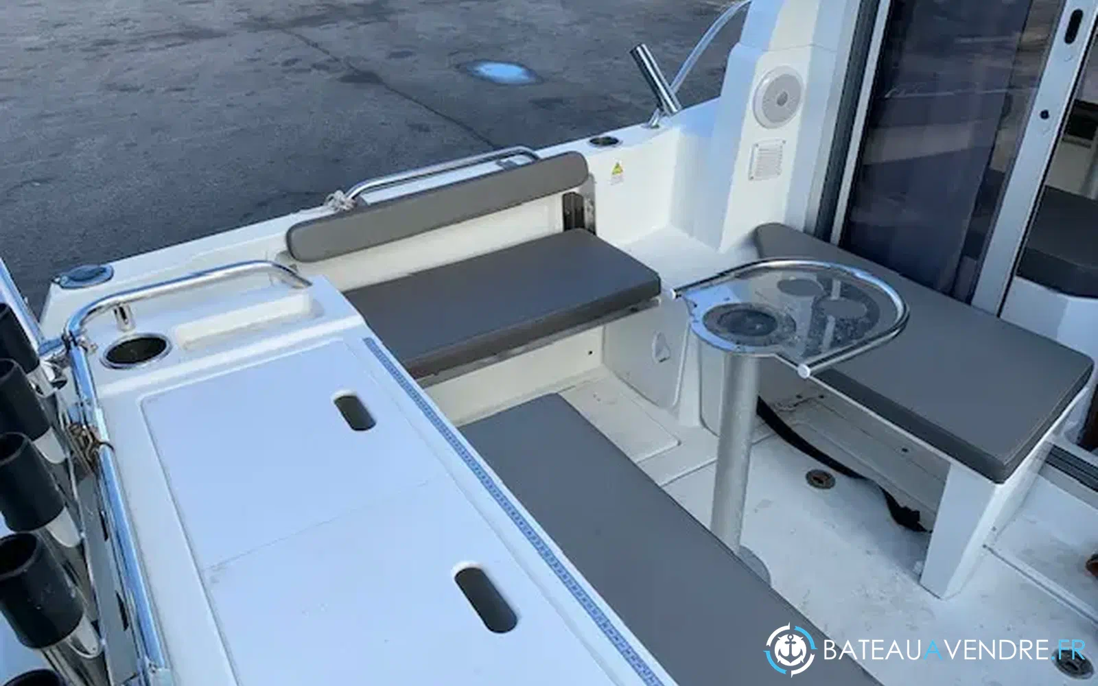 slider 7 Beneteau Antares 8 OB V2