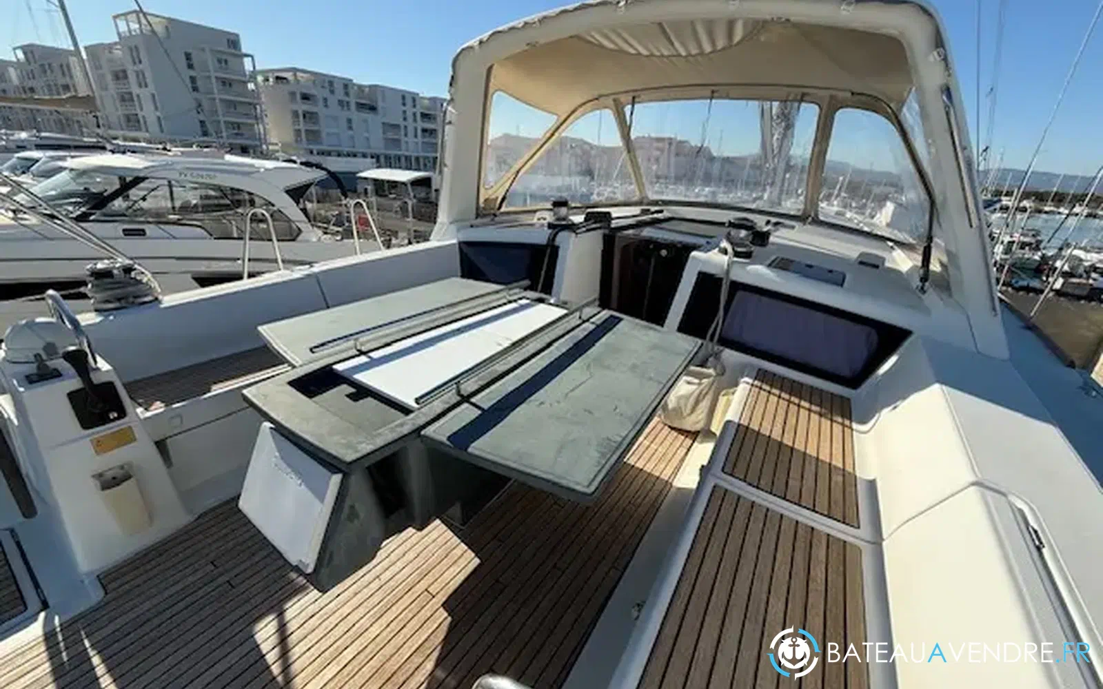 slider 14 Beneteau Oceanis 48