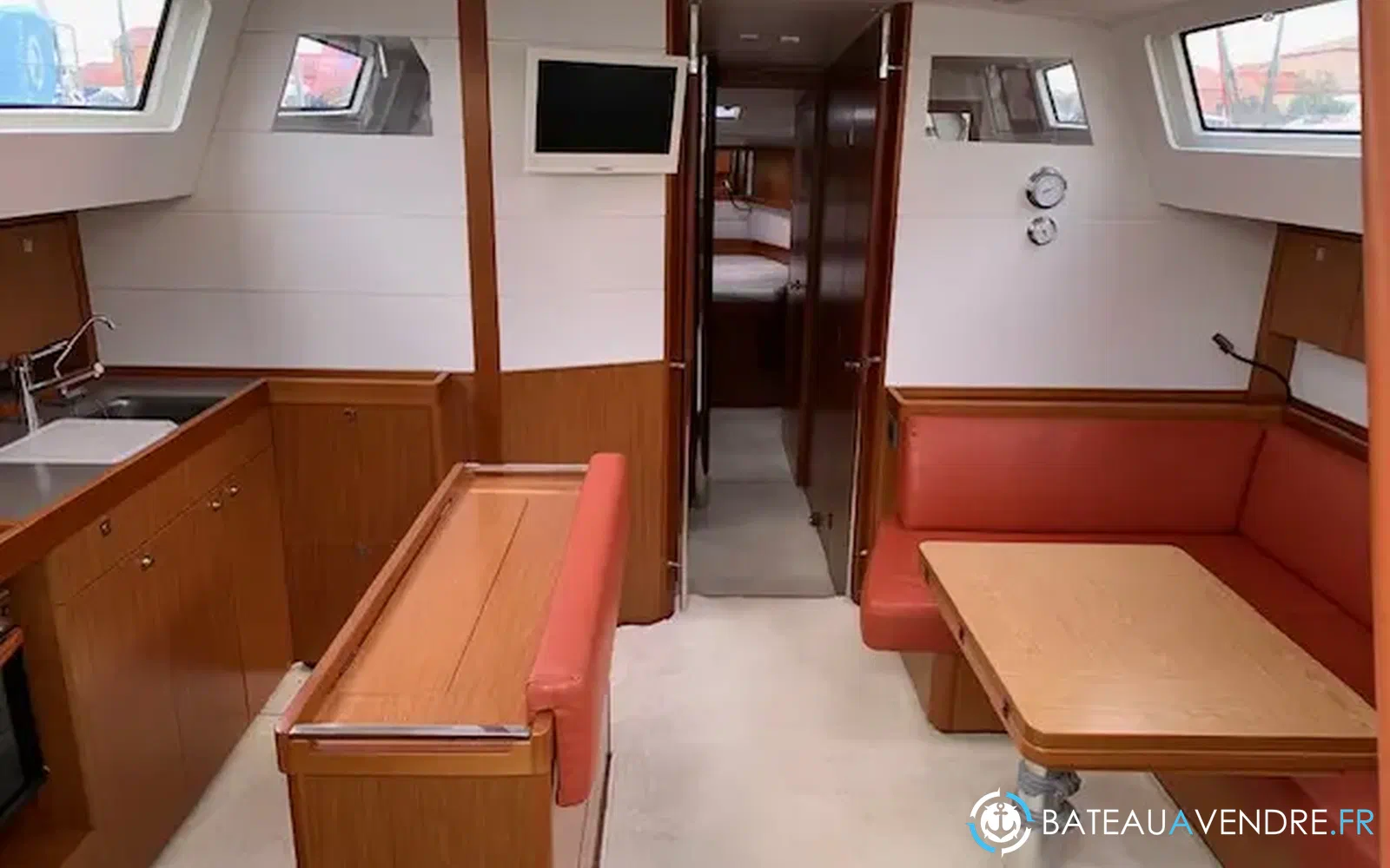 slider 10 Beneteau Sense 46
