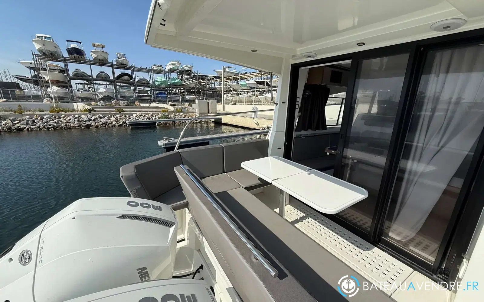 slider 13 Beneteau Antares 11 OB