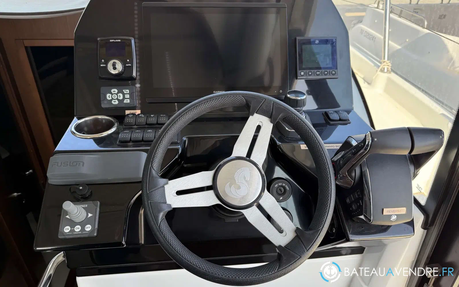 slider 16 Beneteau Antares 11 OB