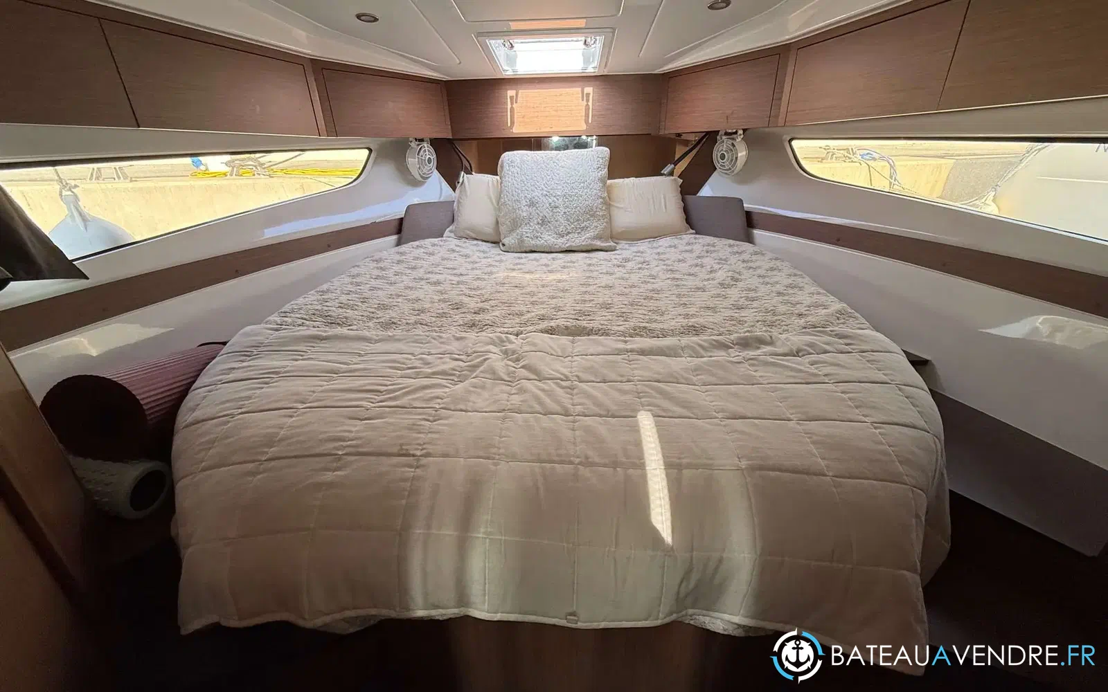 slider 19 Beneteau Antares 11 OB
