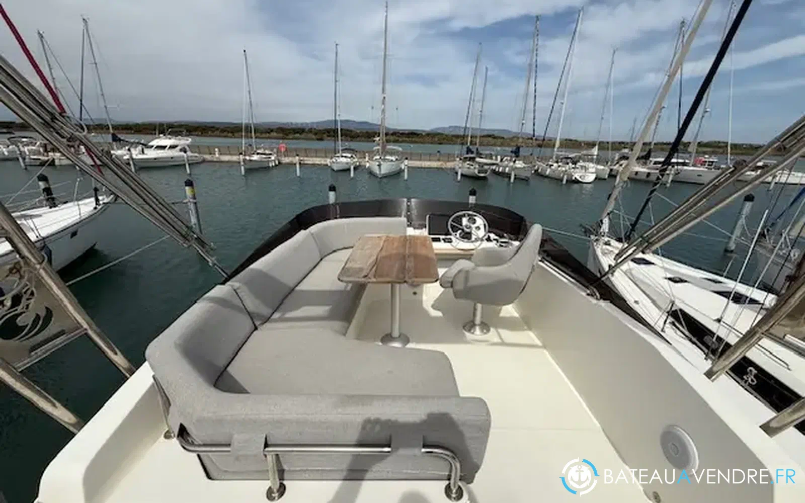 slider 9 Beneteau Swift Trawler 35