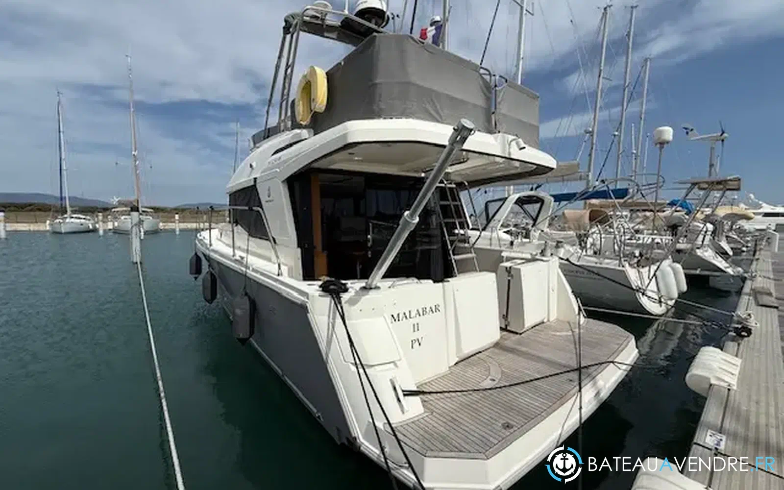 slider 2 Beneteau Swift Trawler 35