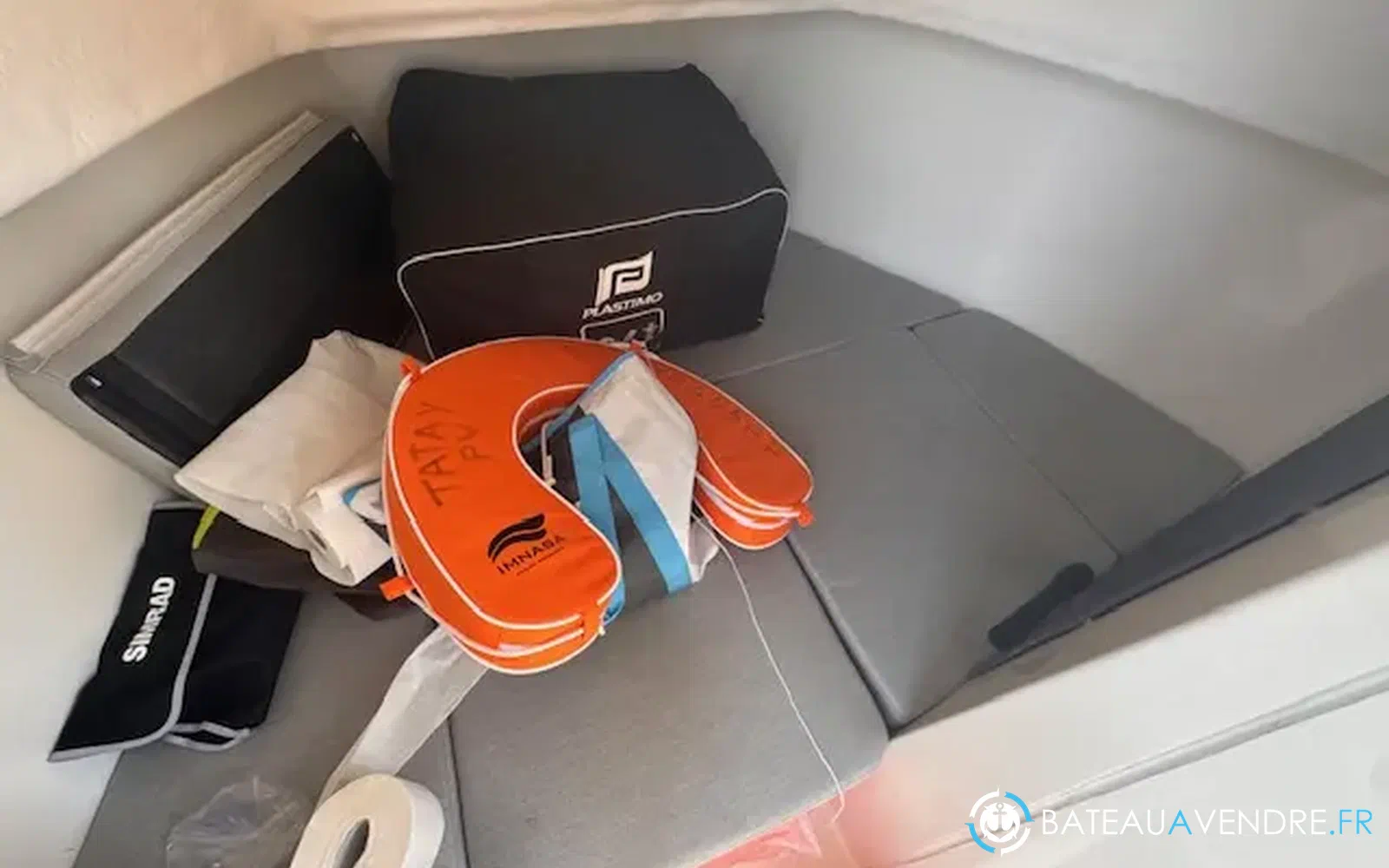 slider 9 Quicksilver Activ 705 Pilothouse