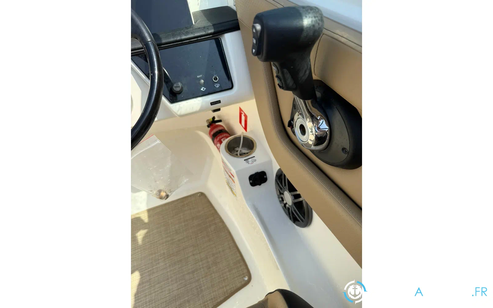 slider 11 Sea Ray 210 SPX OB