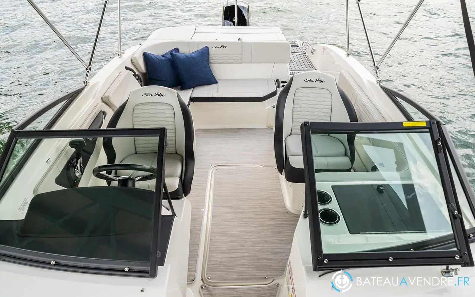 slider 21 Sea Ray 210 SPX OB