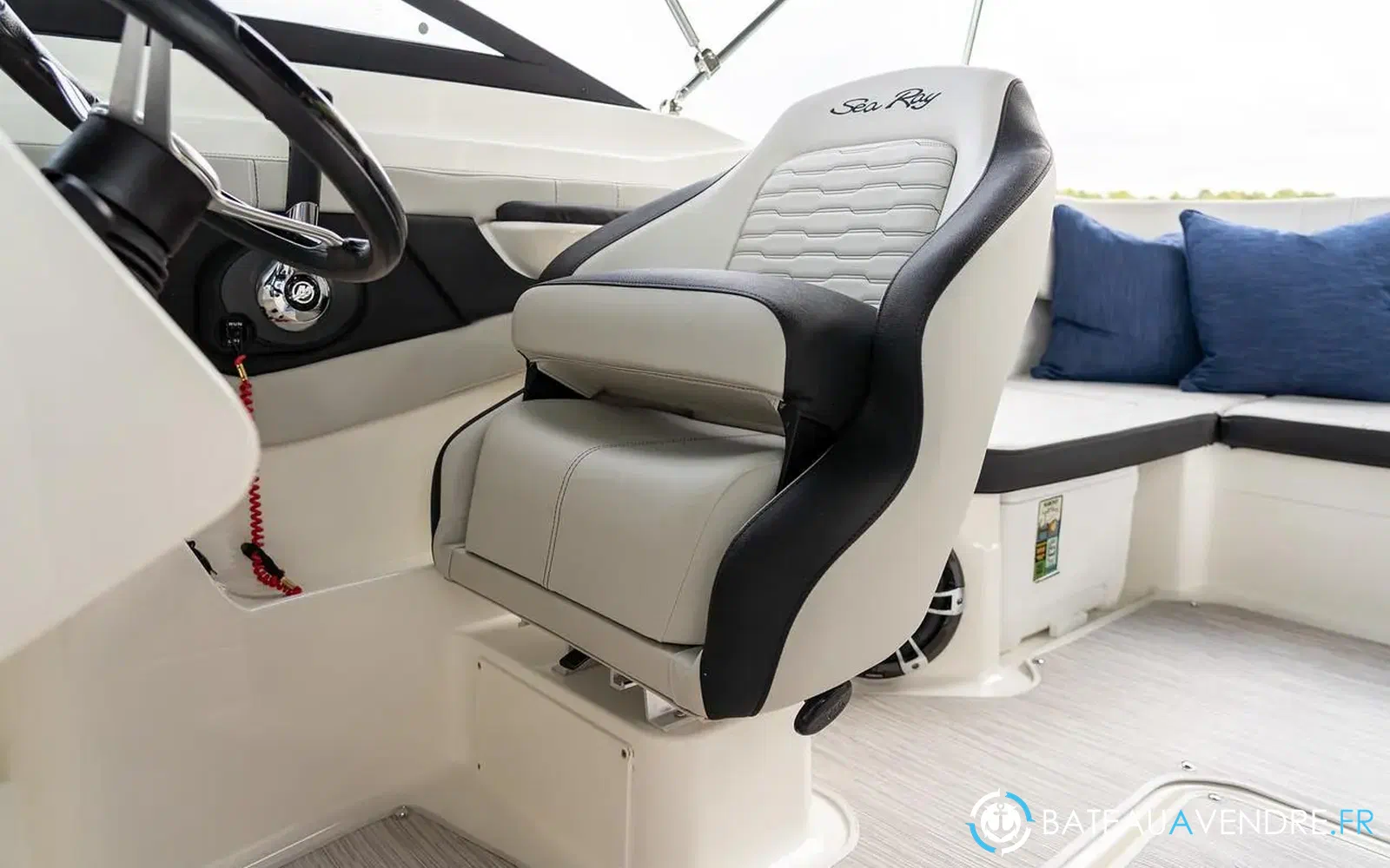 slider 23 Sea Ray 210 SPX OB