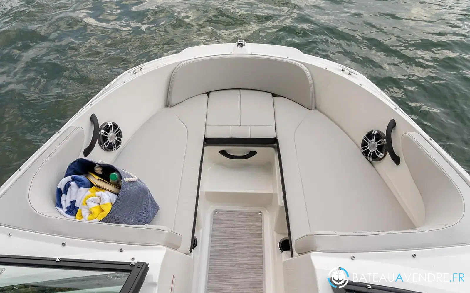 slider 25 Sea Ray 210 SPX OB