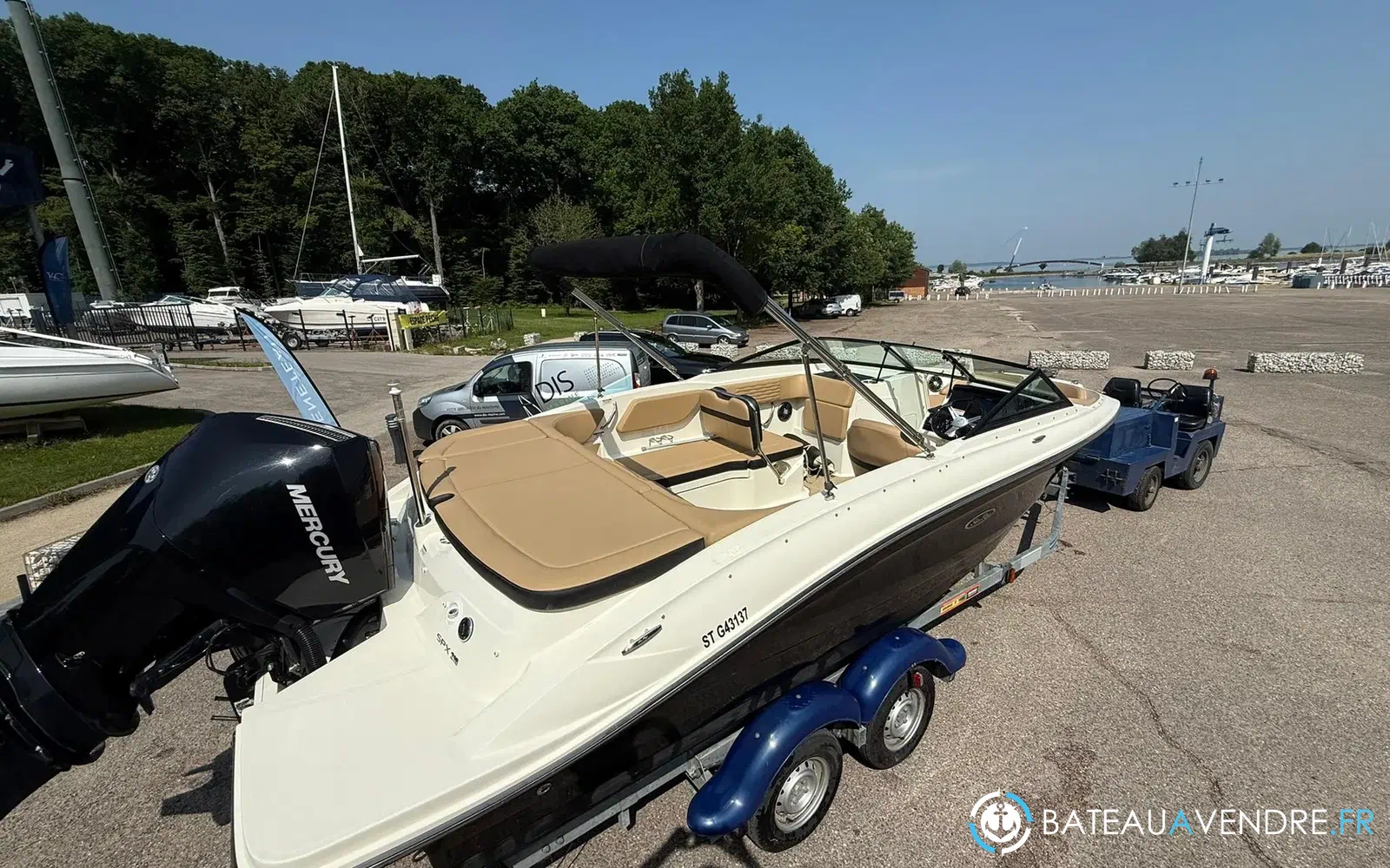 slider 3 Sea Ray 210 SPX OB
