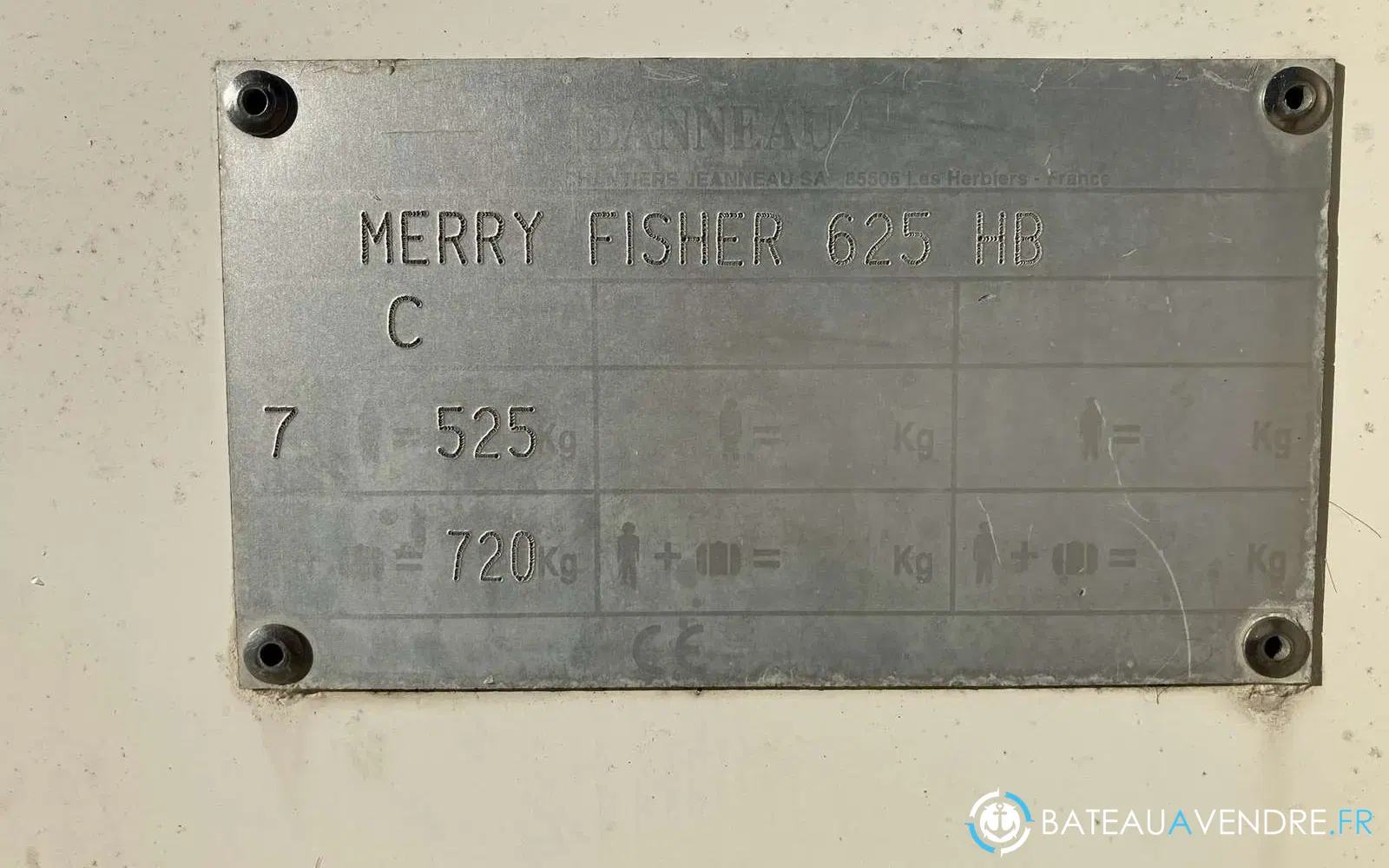 slider 22 Jeanneau Merry Fisher 625 Legende