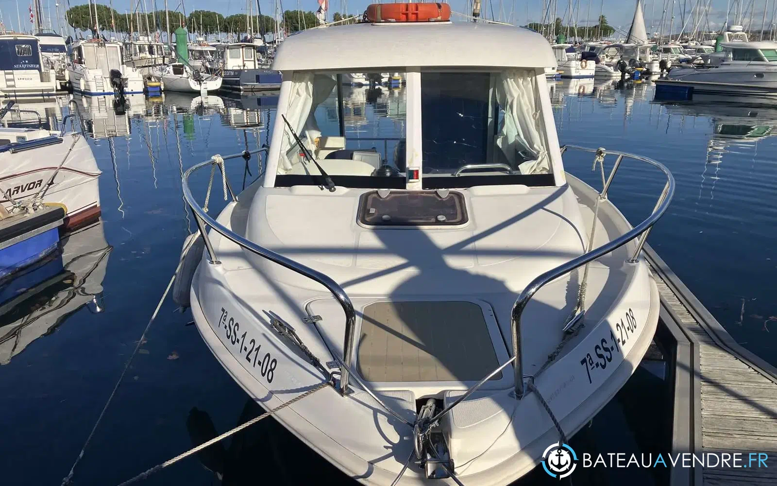 slider 1 Jeanneau Merry Fisher 625 Legende