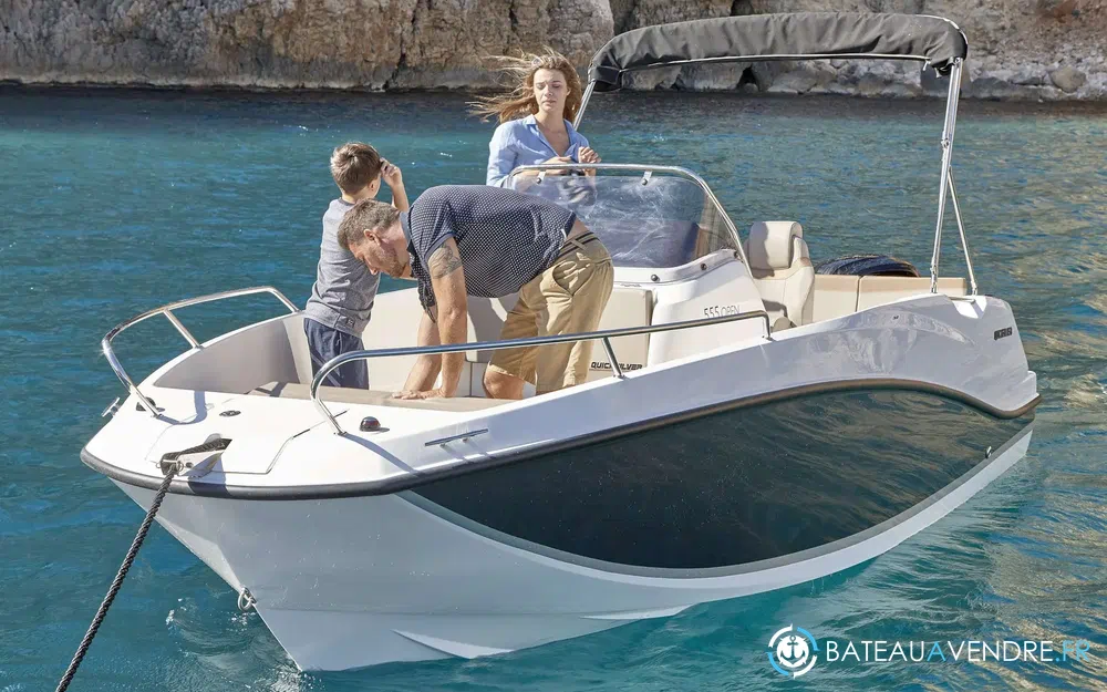 Quicksilver Activ 555 Open  photo de présentation