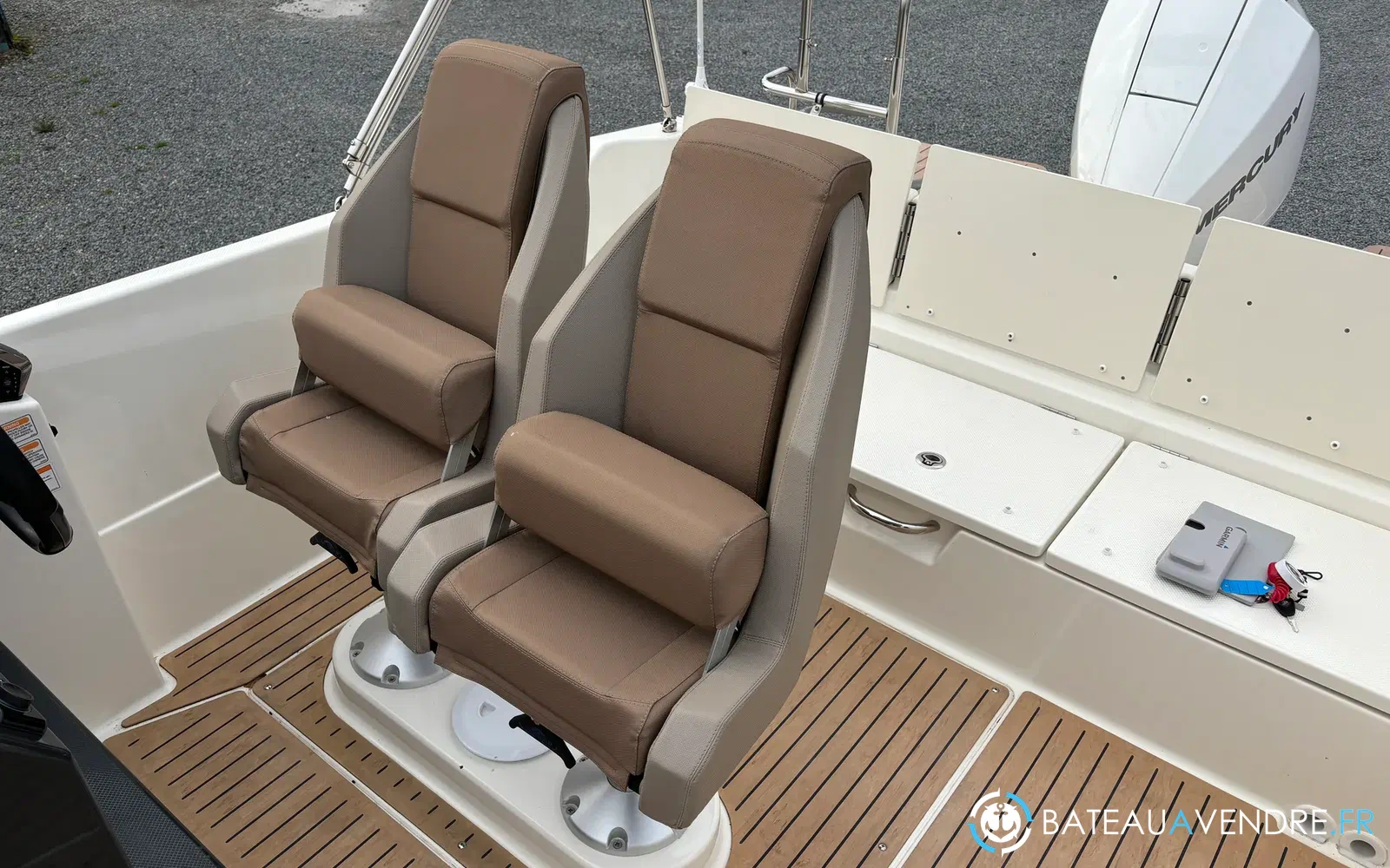 slider 11 Quicksilver Activ 675 Sundeck