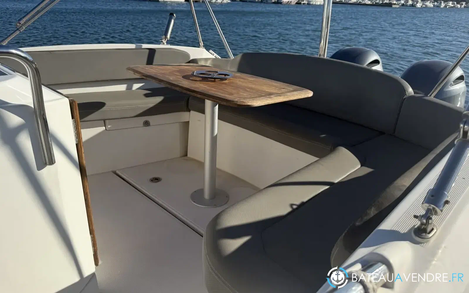 slider 12 Beneteau Flyer 850 Sun Deck