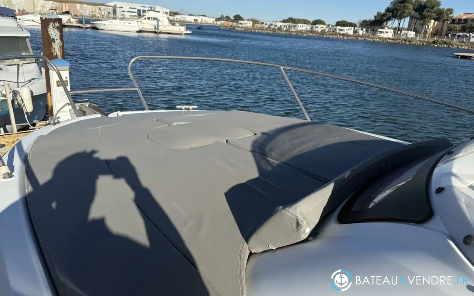 slider 4 Beneteau Flyer 850 Sun Deck