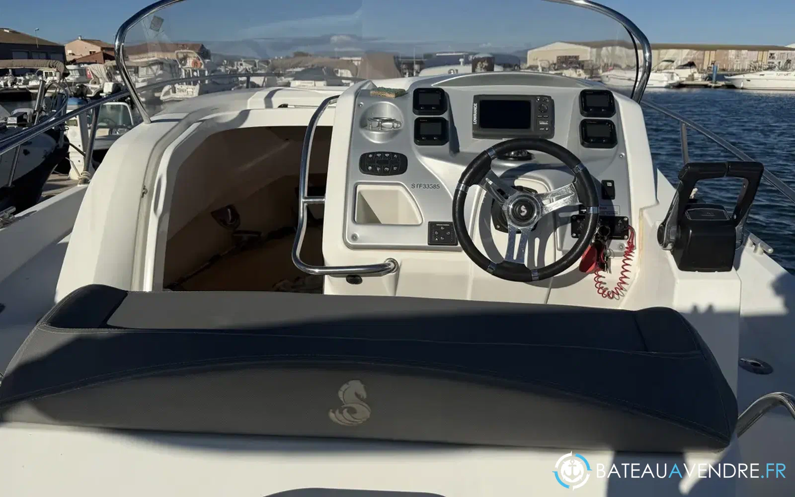 slider 6 Beneteau Flyer 850 Sun Deck